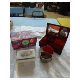 Miscellaneous jewelry boxes lot