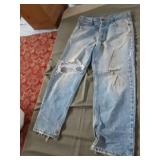 Destroyed distressed vintage Carhartt jeans 31x28