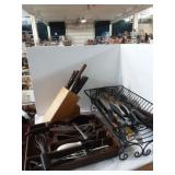 Miscellaneous kitchen utensils