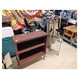 Reto style shelf unit