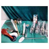 Brand new kitchen utensils lot