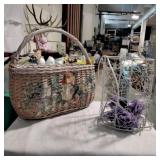 Wicker basket and light decor