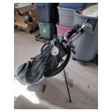 Golf club set with bag