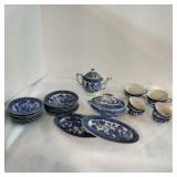 Mini blue willow ceramic tea set Japan made Mini blue willow ceramic tea set Japan made