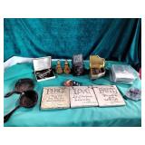 Unique trinkets lot Unique trinkets lot