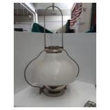 Hanging oil lamp