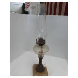 Antique style oil lamp