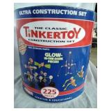 225 Piece Tinker Toy Set