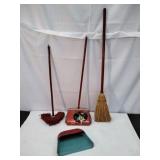 Vintage SUSY GOOSE 4-Piece Cleaning Set