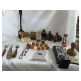 Vintage kitchen items