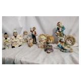 Lot of porcelain items