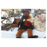 Teddy Bear, small circular make up case,