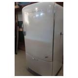 Vintage General Electric Deluxefrig/beer tap