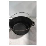 Cast Iron Dutch Oven