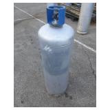 100lbs propane tank