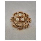 Vintage Signed Lisner Faux Pearl Brooch