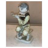 Porcelain American Colonial Minstrel Boy Figurine