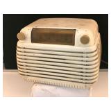 Vintage Sentinel #284 "Wavy Grill" Bakelite Radio