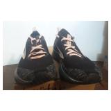 Brooks 'Levitate 4' Womens Shoes (Size 8.5)