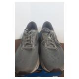 Brooks 'Ghost 14' Men's shoes (Size 8)