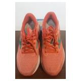 Brooks 'Adrenaline GTS 22' women's shoes (Size 9)