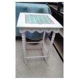 Country Style End Table