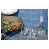 Strauss 5 pc Whiskey Set