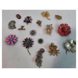 Collection of Vintage Broaches & Pins