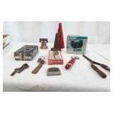 An assortment of Vintage Items