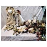 Nice Christmas Decor, Arrangements, Bows