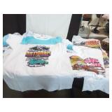 Large Lot of Vintage T-Shirts (17)