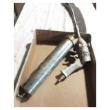 Central Pneumatic Air Grease Gun