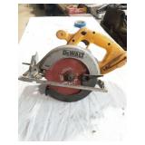 DeWalt  Cordless 6-1/2" Circular Saw