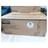 Rubbermaid 12" Standard Manual Height Vaccum