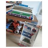 Vtg Tudor Electric Football Game