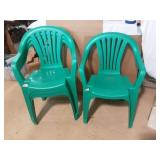 Set of 4 Stackable Chairs