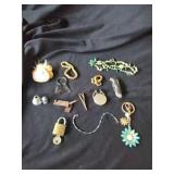 Key chains, knife and more turqouise