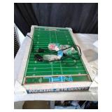 Vtg Tabletop Electric Football Game