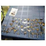 Vintage Clock Keys (46)