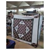 Vtg Grape Vine pattern Quilt King