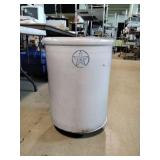 15 GallonStar Stoneware Crock