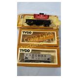 3 Tyco train cars