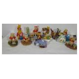 (17) Ceramic and other material Winnie the Pooh