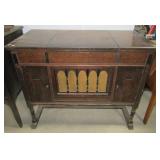 Antique Cheney record player with cabinet. Antique Cheney record player with cabinet.