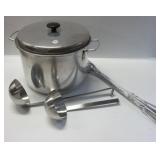Large Enterprise stock pot with lid, (2) Large Large Enterprise stock pot with lid, (2) Large