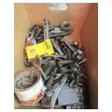 Large variety of gear pullers, Master clamps,