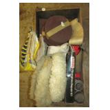 Wood crate with buffing pads, Disc adhesive, Wood crate with buffing pads, Disc adhesive,