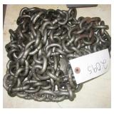 Heavy duty chain with one hook. Measures approx. Heavy duty chain with one hook. Measures approx.