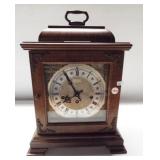 Hamilton mantel clock with key. No 340-020.