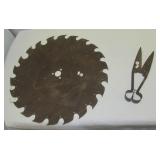 Primitive 23" dia. buzz saw blade and primitive